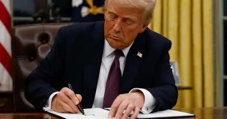 ডোনাল্ড ট্রাম্প